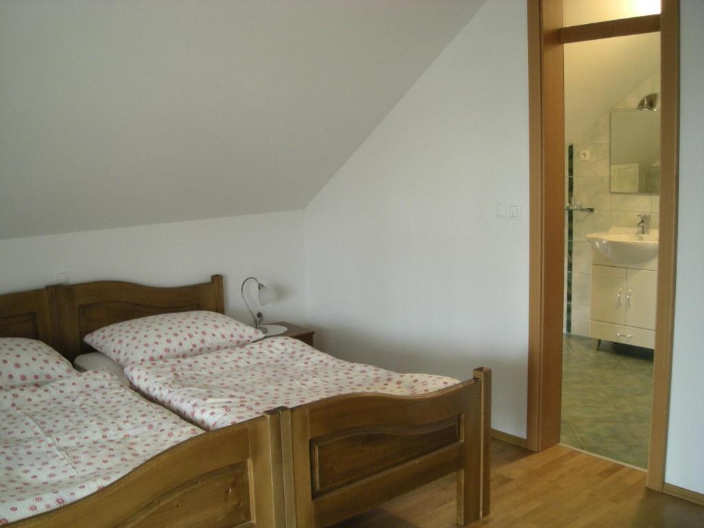 Turisticna Kmetija Logar Hotel Grahovo Quarto foto